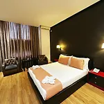 Aurelis Szálloda 4*